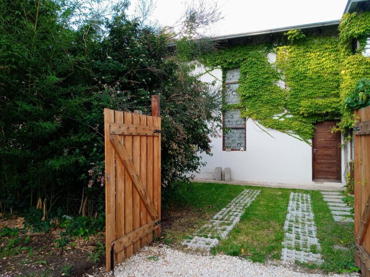 Casita Moderna Frente Al Bosque Apartment Mar del Plata Exterior photo